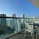 Fantastic 3 Bedroom Apto 2303